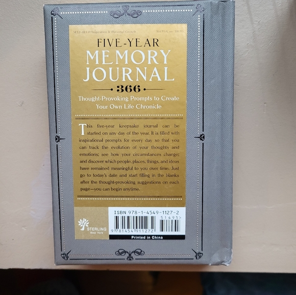 5 year memory journal, never used, good condition - Picture 2 of 5